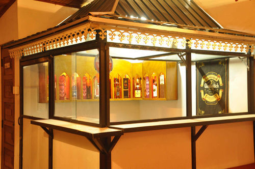 Oyo 436 Sandakelum Tourist Guest House Канди Экстерьер фото