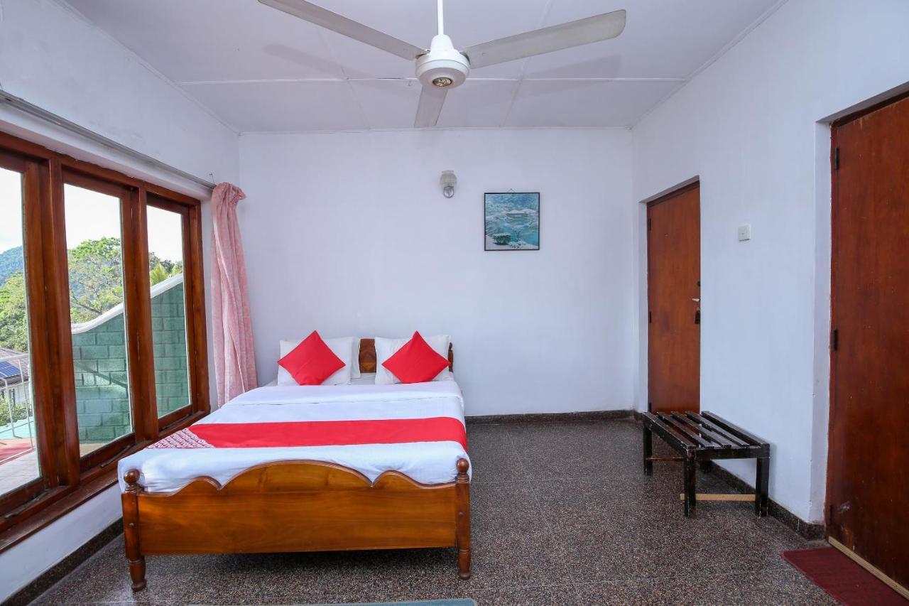 Oyo 436 Sandakelum Tourist Guest House Канди Экстерьер фото